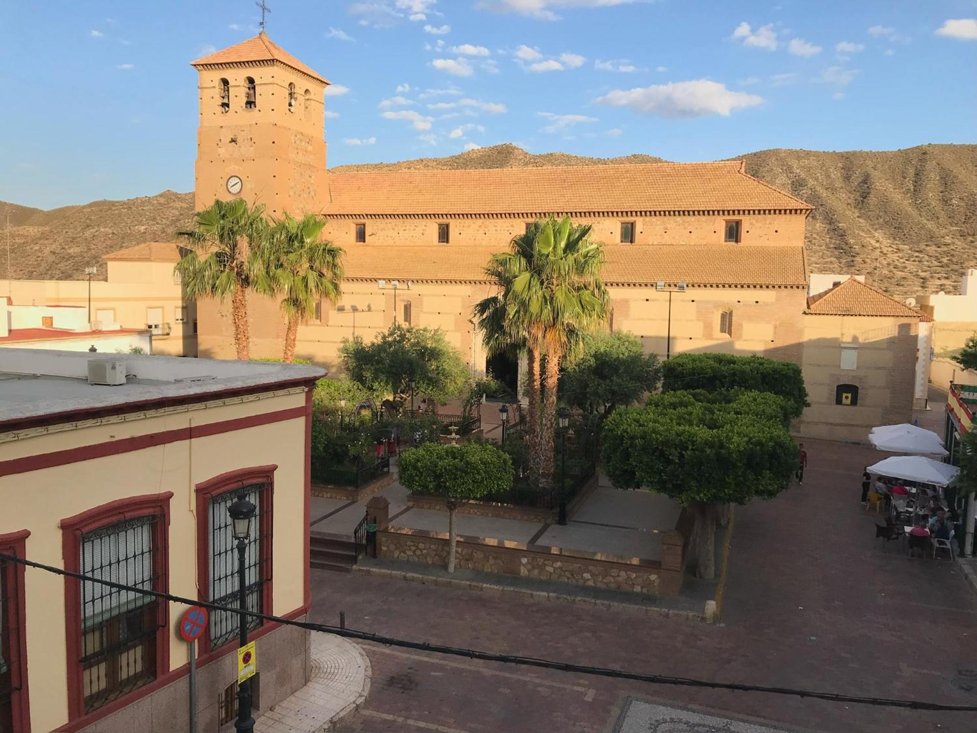 Hostal Avenida Tabernas Luaran gambar