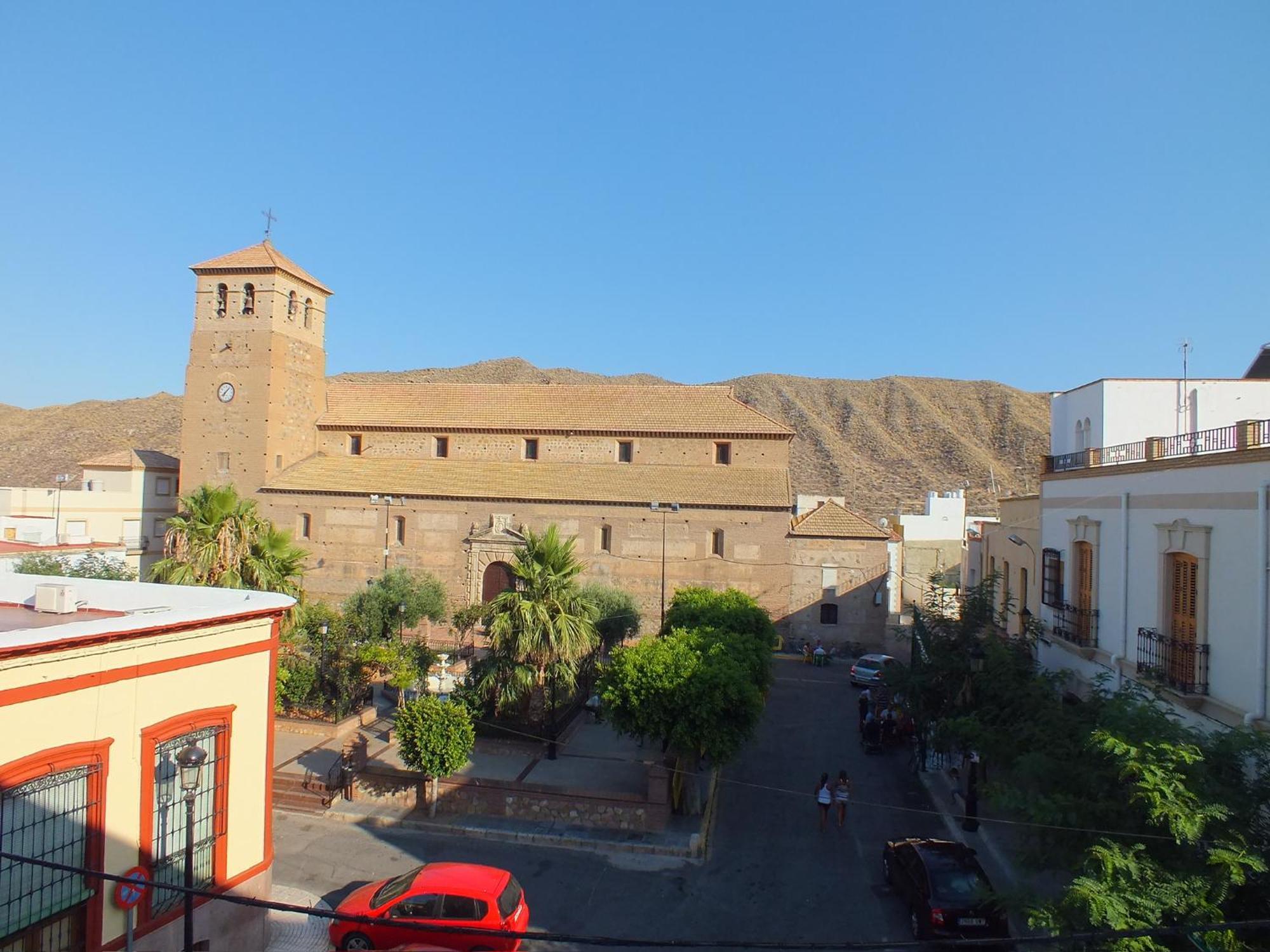 Hostal Avenida Tabernas Luaran gambar