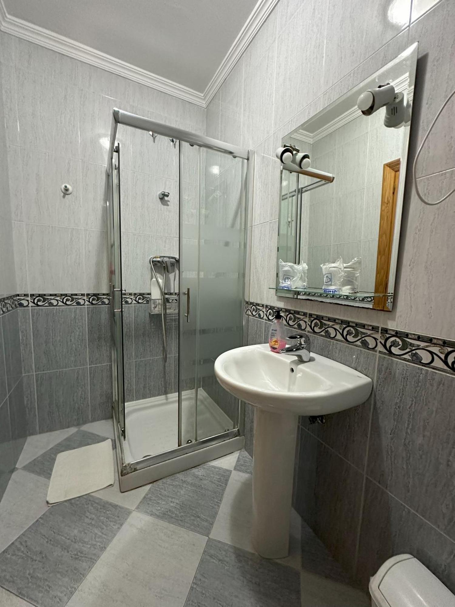 Hostal Avenida Tabernas Luaran gambar