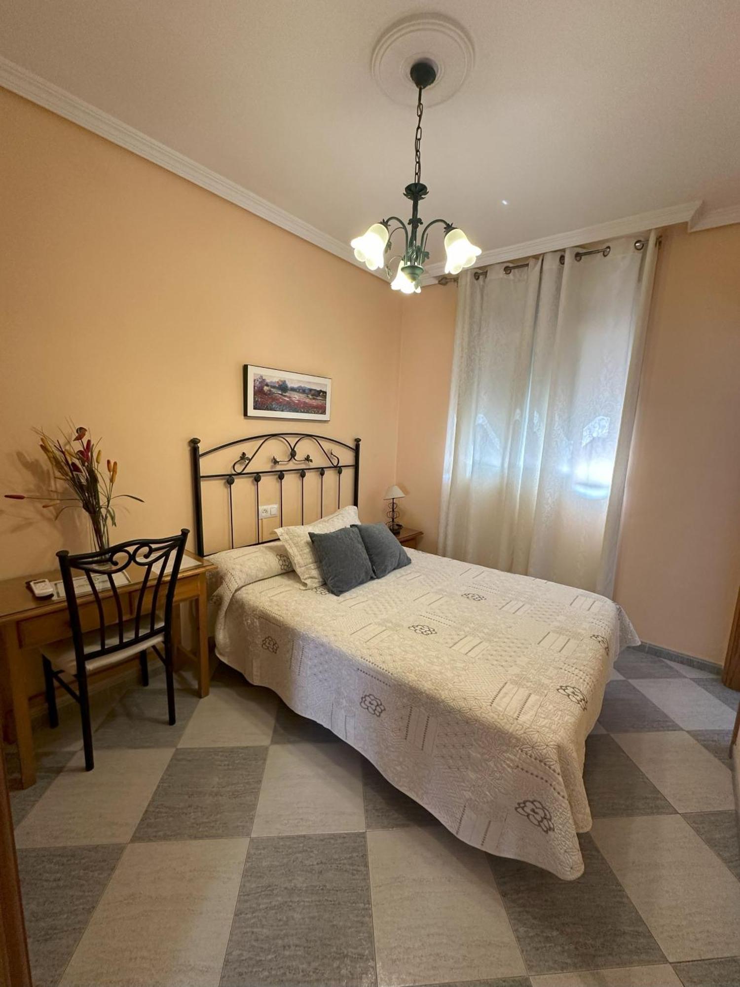 Hostal Avenida Tabernas Luaran gambar